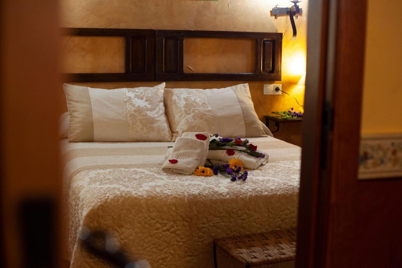 Apartamentos La Suerte Hinojares ภายนอก รูปภาพ