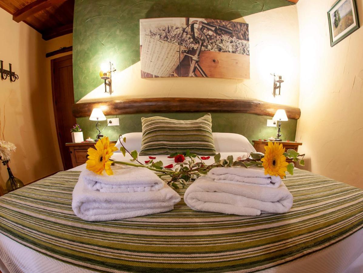 Apartamentos La Suerte Hinojares ภายนอก รูปภาพ
