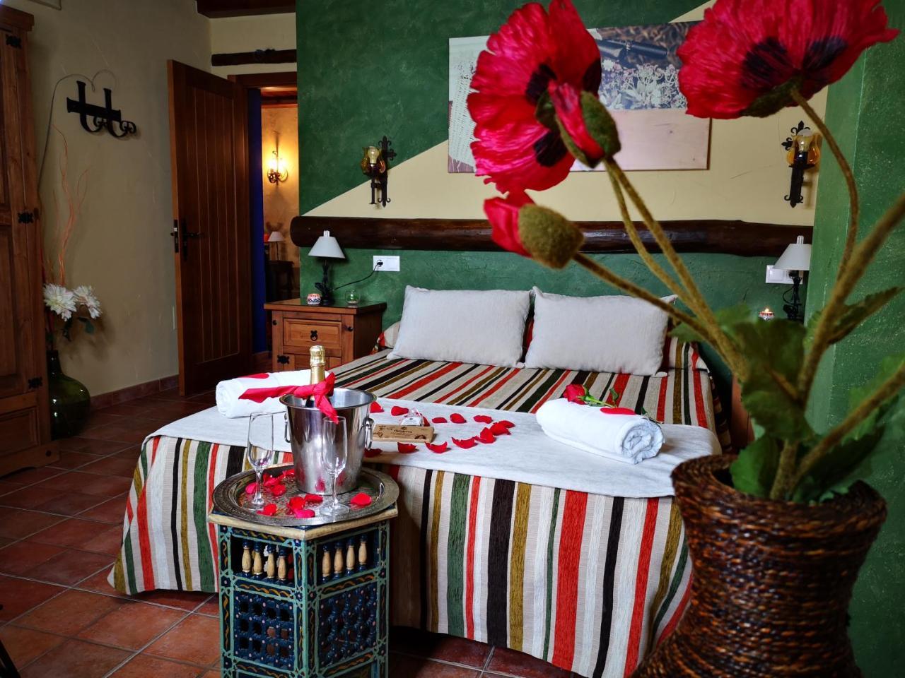 Apartamentos La Suerte Hinojares ภายนอก รูปภาพ