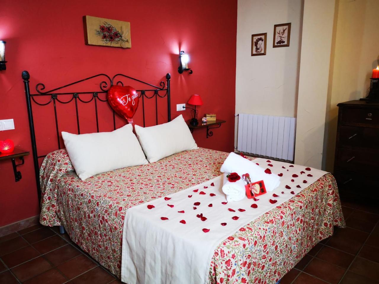 Apartamentos La Suerte Hinojares ภายนอก รูปภาพ