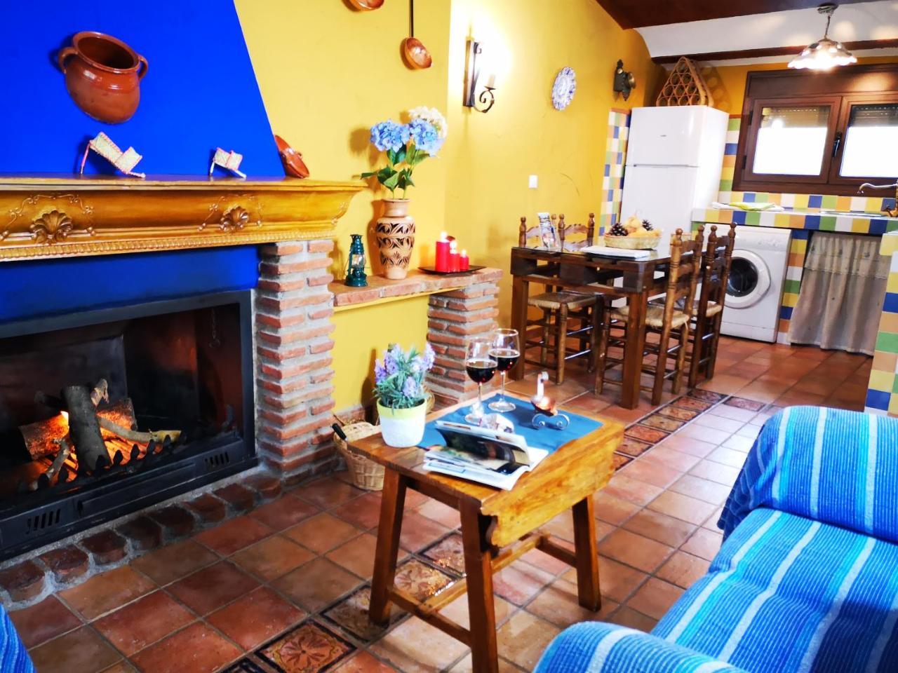 Apartamentos La Suerte Hinojares ภายนอก รูปภาพ
